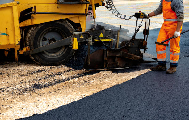 Best Concrete Driveway Installation  in Brooklyn, IA